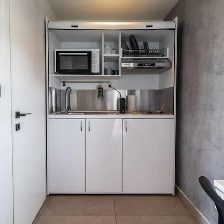 Raise Avocado Apartment