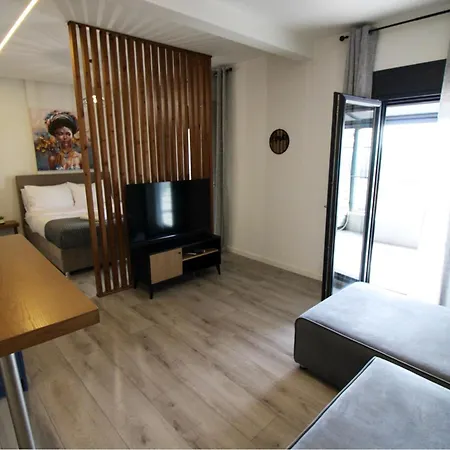 Raise Avocado Apartment *
