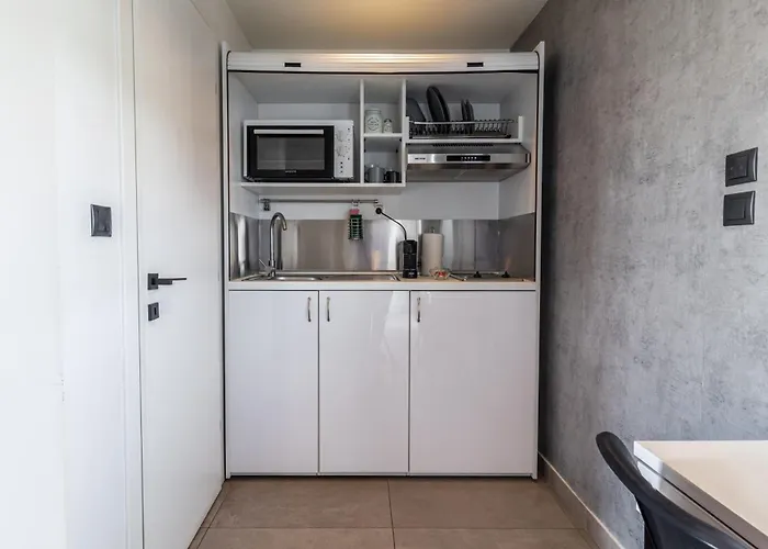 Raise Avocado 公寓